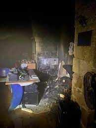 بالصور- حريق كبير داخل المركز الثقافي في جبيل