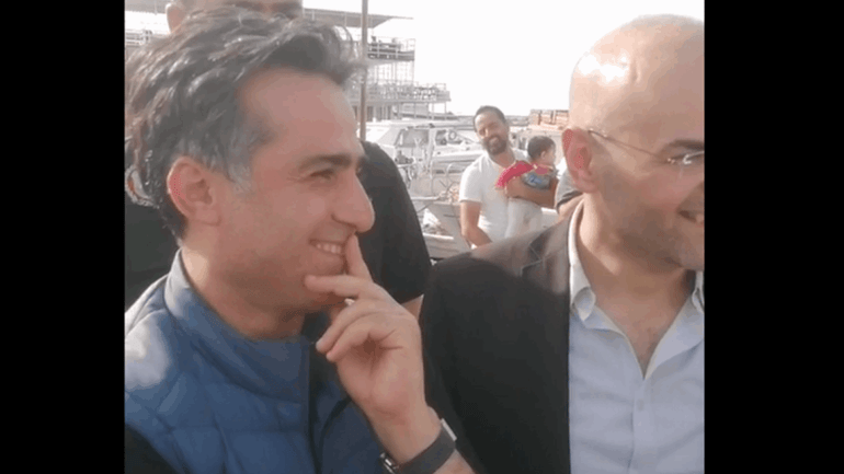 بالفيديو: وزير الأشغال وصيّاد في طرابلس.. عفوية مطلقة!