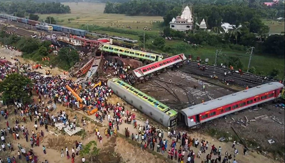 288 قتيلاً جراء حادث قطارات في الهند