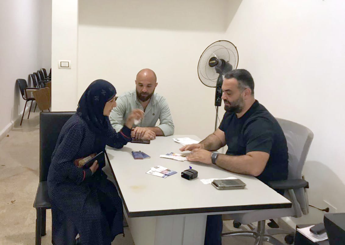 مؤسسة الحريري نظمت حملة مجانية لفحص ترقق العظام للسيدات بمركزها في تعمير عين الحلوة
