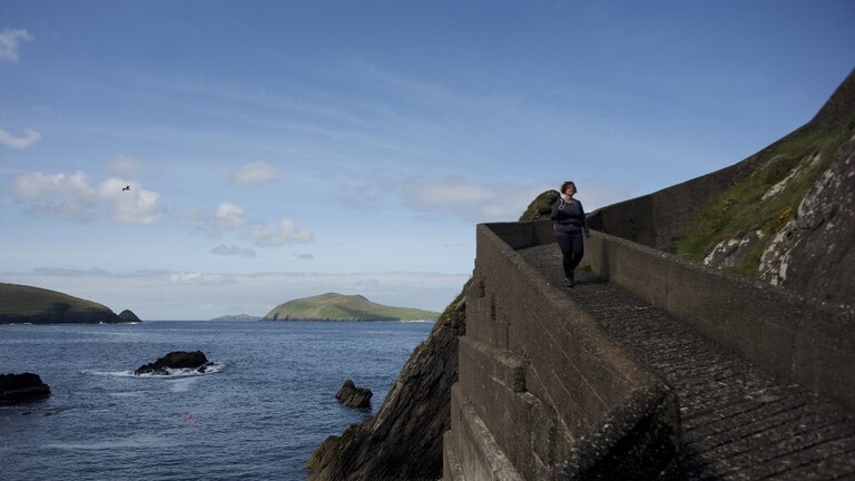 إيرلندا تدفع أكثر من 90 ألف دولار لتشجيع السكن في جزرها النائية