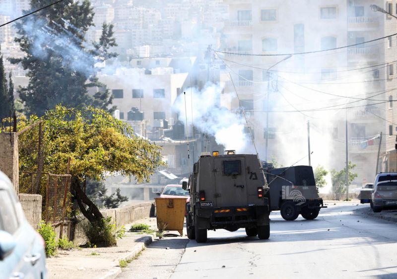 إصابات واعتقالات خلال اقتحام الاحتلال المنطقة الشرقية من نابلس