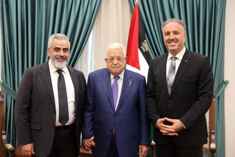 الرئيس عباس يستقبل رئيس اتحاد رجال الأعمال الفلسطيني التركي