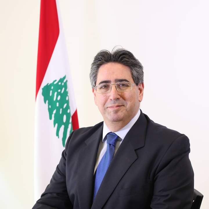 كرة الانهيار تتدحرج والرّئاسة بعيدة المدى. الباحث روني ألفا لـ "جنوبيات": "الطّائف" هو الأمثل حاليًّا للتّركيبة اللبنانية