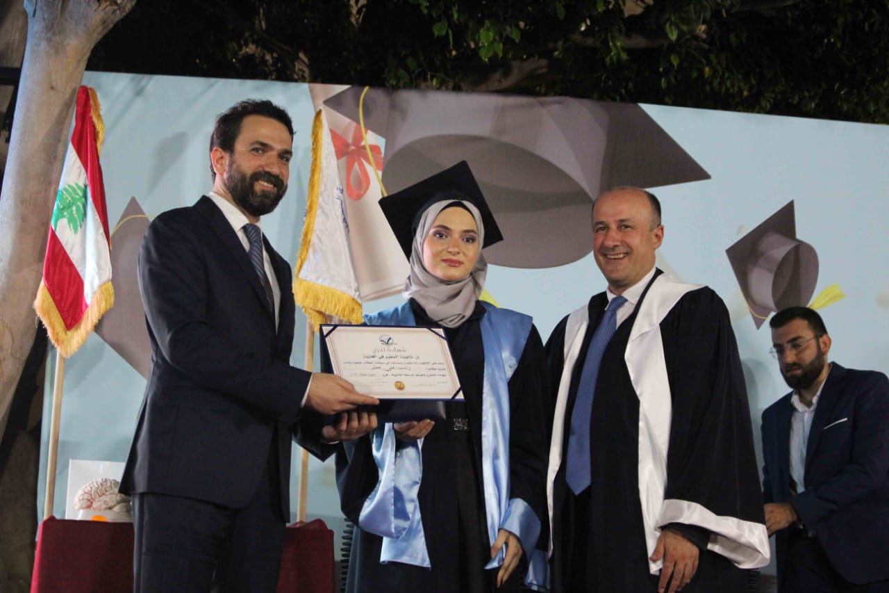 المايسترو د. لبنان بعلبكي يرعى احتفال  ثانوية "السفير" بتخريج "فوج البر والإتقان 2023"