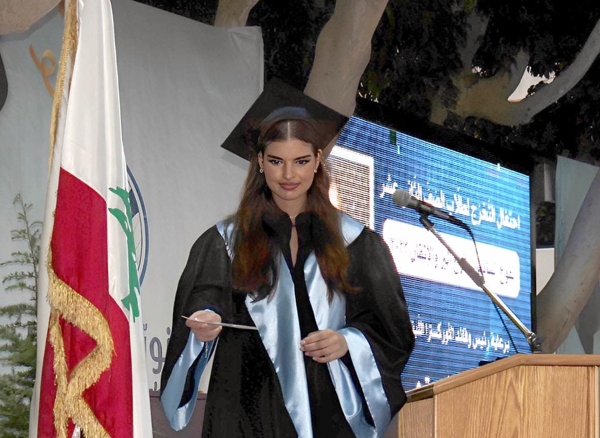 المايسترو د. لبنان بعلبكي يرعى احتفال  ثانوية "السفير" بتخريج "فوج البر والإتقان 2023"