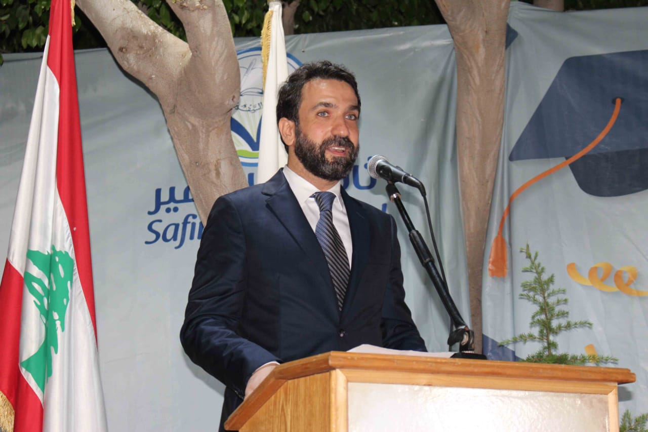 المايسترو د. لبنان بعلبكي يرعى احتفال  ثانوية "السفير" بتخريج "فوج البر والإتقان 2023"