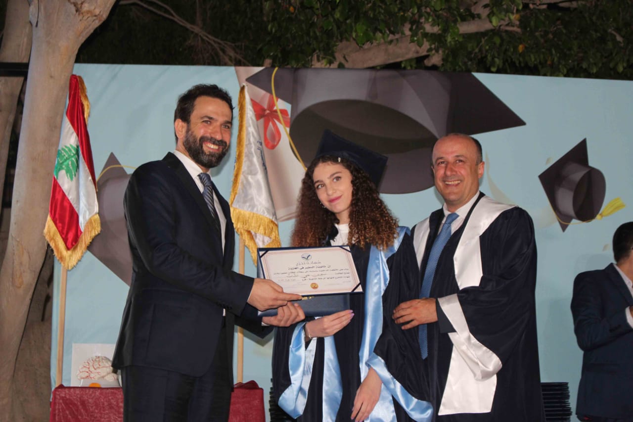 المايسترو د. لبنان بعلبكي يرعى احتفال  ثانوية "السفير" بتخريج "فوج البر والإتقان 2023"