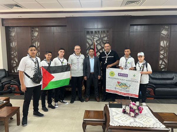 بعثة فلسطين الى الجامبوري العالمي في كوريا تبدأ بمغادرة الوطن تباعا