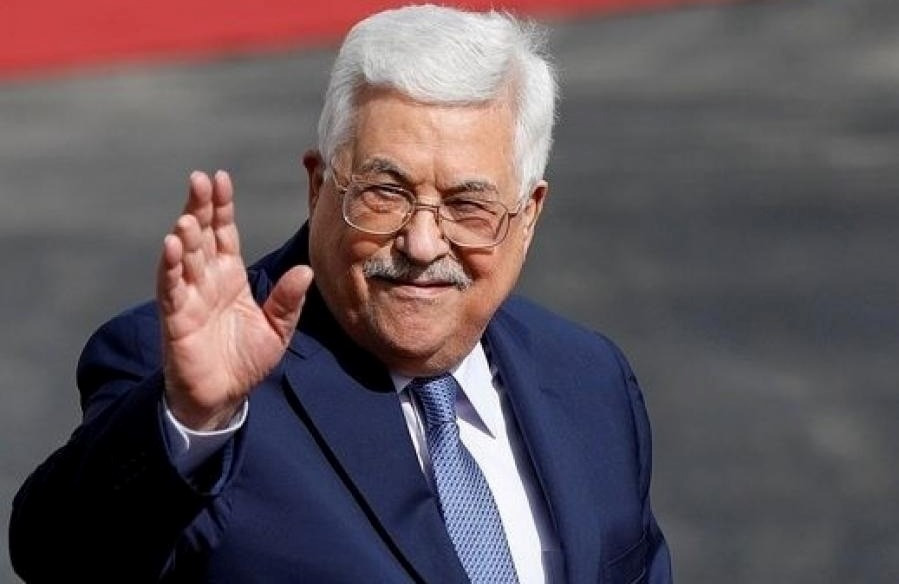 الرئيس عباس يصل إلى العلمين للمشاركة في أعمال القمة الثلاثية المصرية الأردنية الفلسطينية