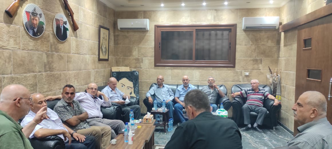 فصائل منظمة التحرير الفلسطينية تعقد اجتماعها الدوري بمخيم الرشيدية