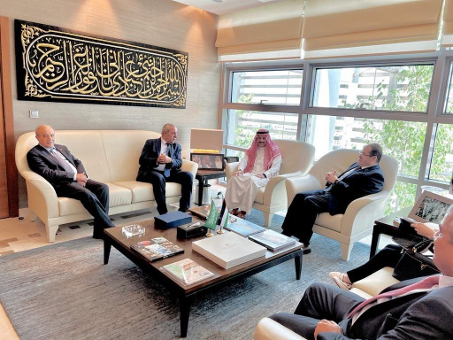 تفاصيل لقاء حسين الشيخ وماجد فرج مع السفير السعودي في الأردن