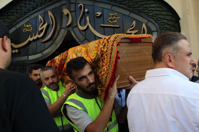 تشييع جثمان حرم المفتي عسيران بمأتم مهيب في حسينية صيدا