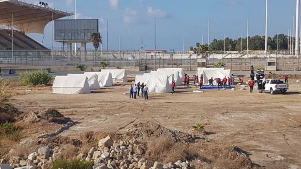 الرئيس ميقاتي يوعز بوقف بناء المخيّم عند مدخل صيدا