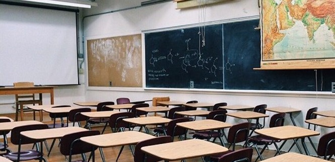 وزارة التربية تعلن تأجيل البدء بالعام الدراسي