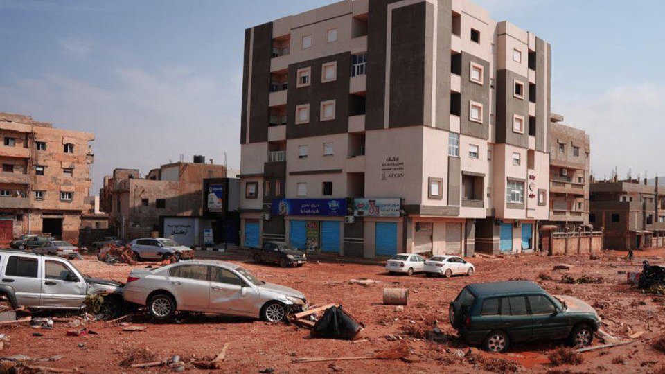 "مشاهد تدمي القلب".. ليبيا تواصل البحث عن قتلاها ومفقوديها بعد أسبوع على الفيضانات