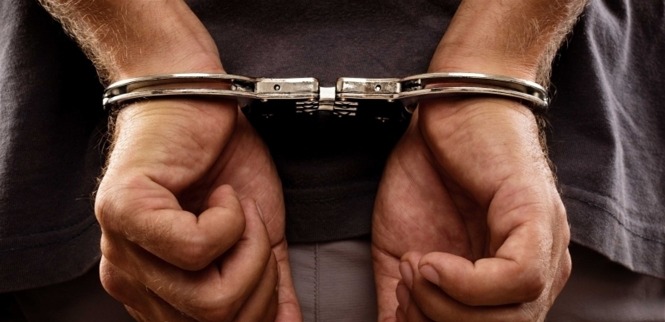 قام بتصوير وابتزاز فتاة قاصر.. توقيف شخص في صيدا