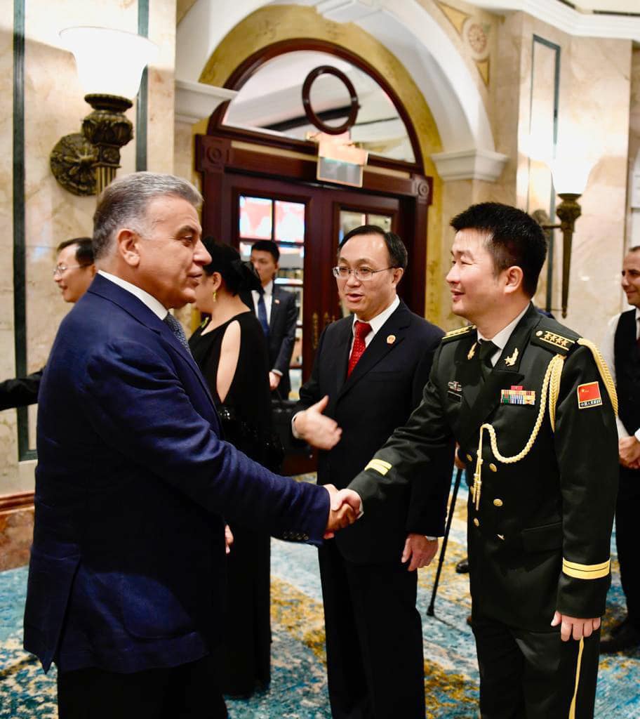 اللواء إبراهيم يهنئ سفير الصين في لبنان بالذكرى الـ74 لتأسيس جمهورية الصين الشعبية