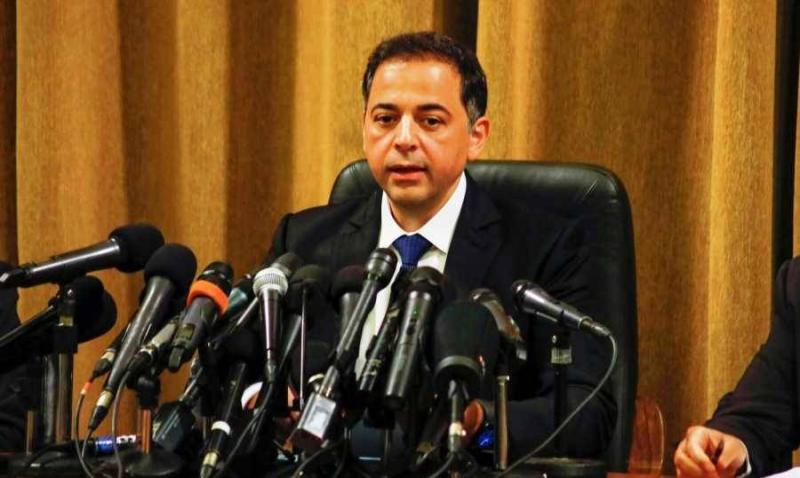 منصوري: تمويل الدولة بالدولار غير وارد.. ولن نطبع الليرة
