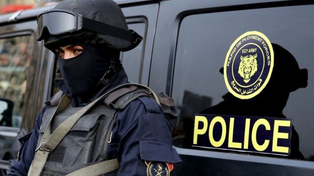 مقتل سائحين إسرائيليين برصاص شرطي مصري في الإسكندرية