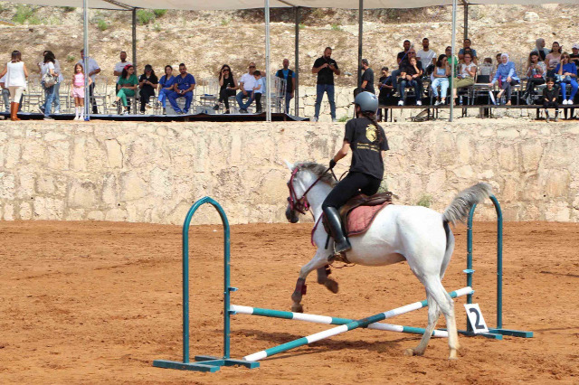 نادي "Horse Ville Clube" للفروسية نظّم أول بطولة ودّية من نوعها بقفز الحواجز في الجنوب على مرمح "صيدا كاونتري كلوب - القرية"