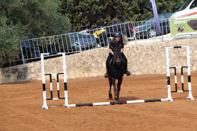 نادي "Horse Ville Clube" للفروسية نظّم أول بطولة ودّية من نوعها بقفز الحواجز في الجنوب على مرمح "صيدا كاونتري كلوب - القرية"