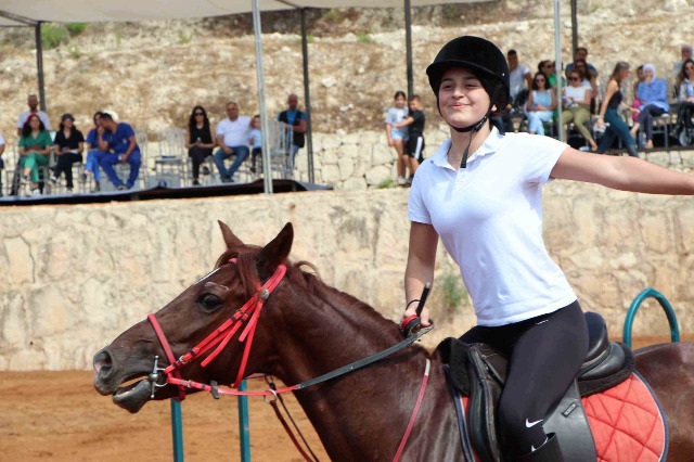 نادي "Horse Ville Clube" للفروسية نظّم أول بطولة ودّية من نوعها بقفز الحواجز في الجنوب على مرمح "صيدا كاونتري كلوب - القرية"