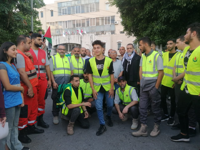 "مستشفى الهمشري" و"إتحاد الأطباء والصيادلة الفلسطينيين" في لبنان و"رابطة أطباء الأسنان الفلسطينيين" و"رابطة أطباء صيدا" ينفذون وقفة تضامنية مع غزة