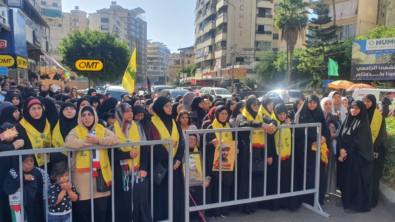 بالصور: أحياء على طريق القدس.. تكريم شهداء "الحزب" ورفضاً للمجازر في غزة...