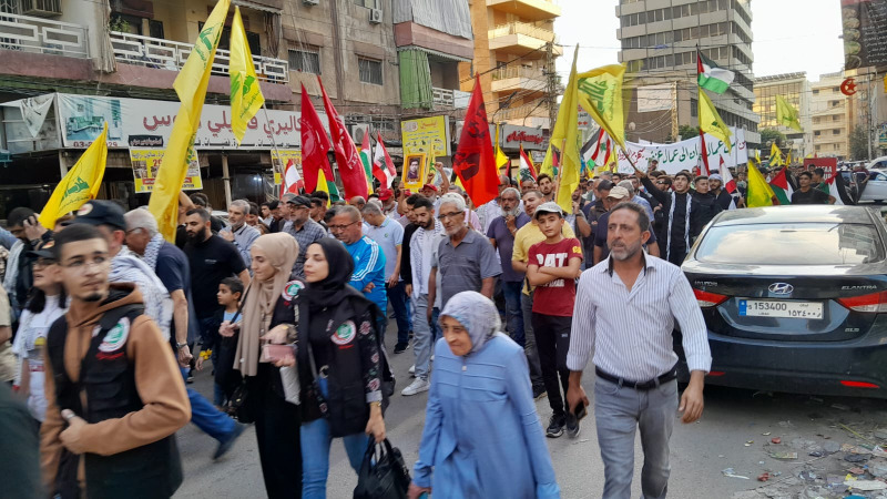 بالصور - "الحزب" ينظم مسيرة شعبية في صيدا تضامنًا مع غزة