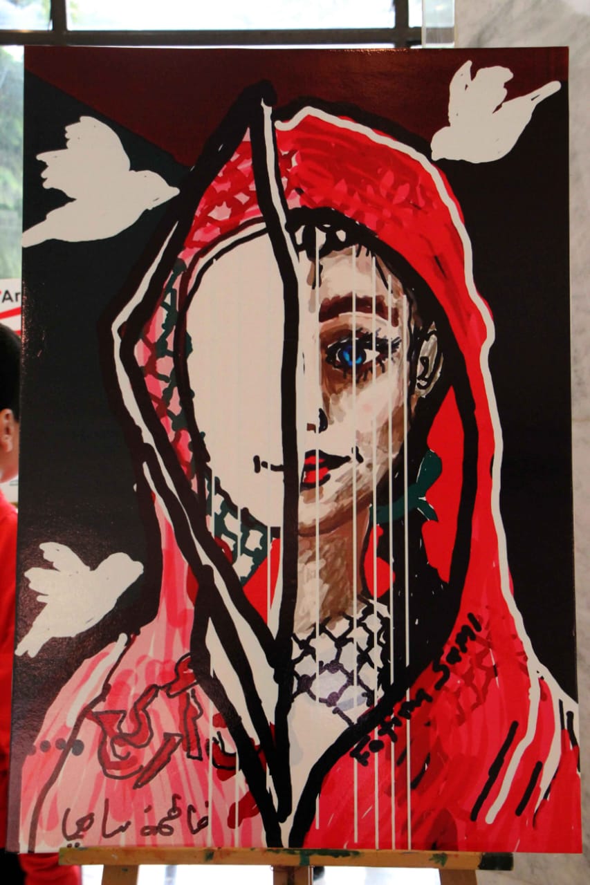 في ذكرى الإستقلال وبحضور بهية الحريري وسفير تونس " maison d’art " افتتح معرض "وطني هويتي" في ثانوية رفيق الحريري