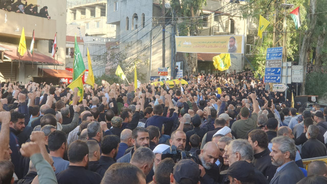 بالصور - "الحزب" يشيّع الشهيد عباس محمد رعد في بلدته جباع